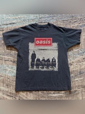 Oasis Band Photo Red Box 90s Britpop Indie Rock Music Fan Graphic T-Shirt